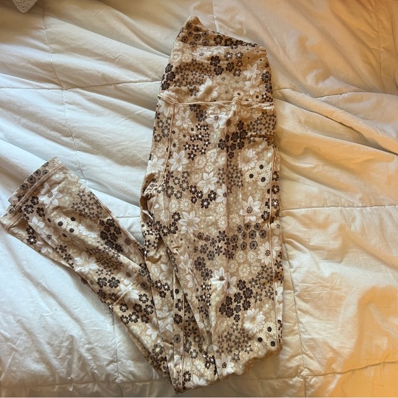 OFFLINE by aerie Floral Leggings - Picture 2 of 4